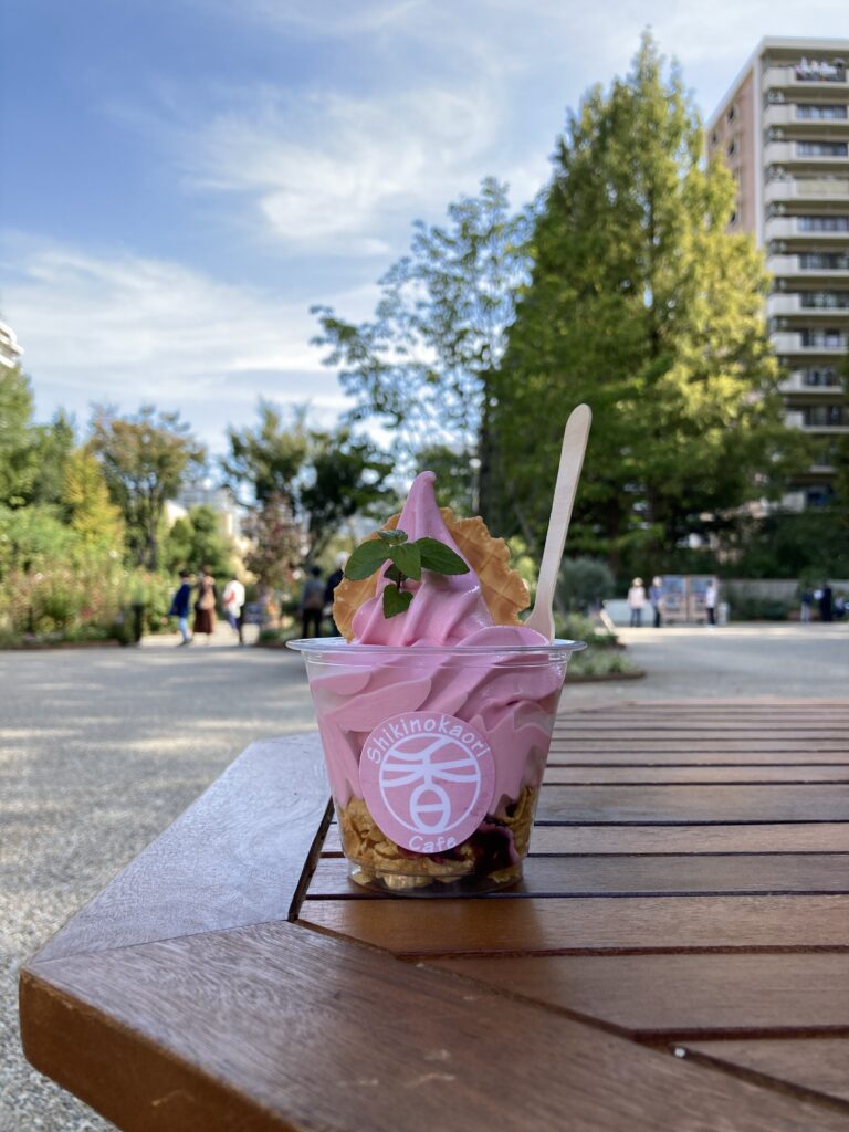 四季の香マーケット＆カフェ開催のお知らせ | バラの香りを楽しむ庭